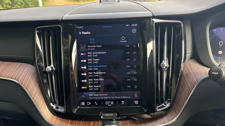 Volvo XC60 2.0 B5P Ultimate Dark 5dr AWD Geartronic Petrol Estate